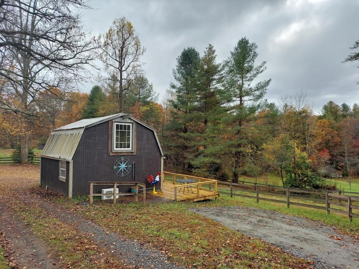 Rustic Hendersonville Farm Studio With Private Deck エクステリア 写真