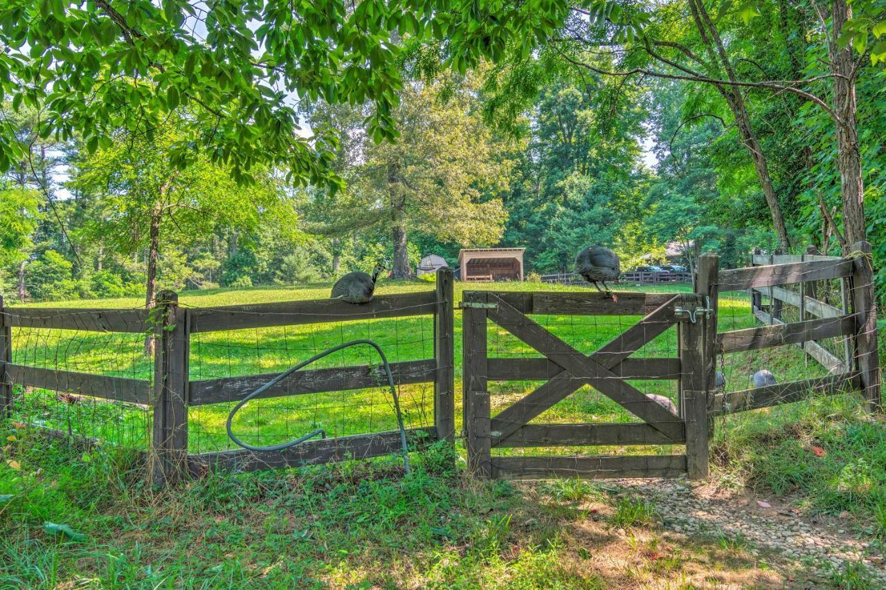 Rustic Hendersonville Farm Studio With Private Deck エクステリア 写真