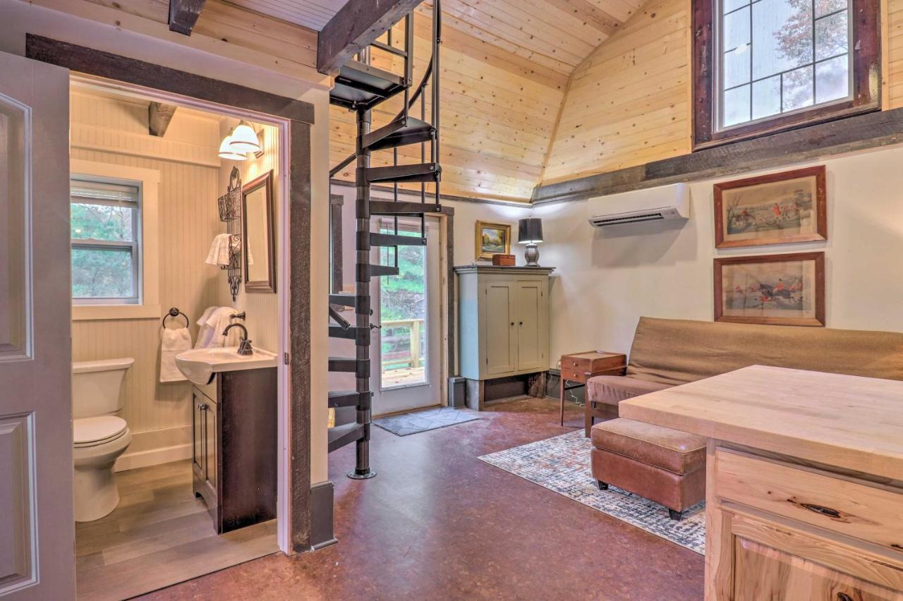 Rustic Hendersonville Farm Studio With Private Deck エクステリア 写真